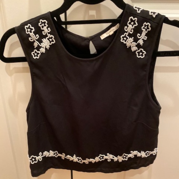 Tularosa Cropped Top - Picture 2 of 3